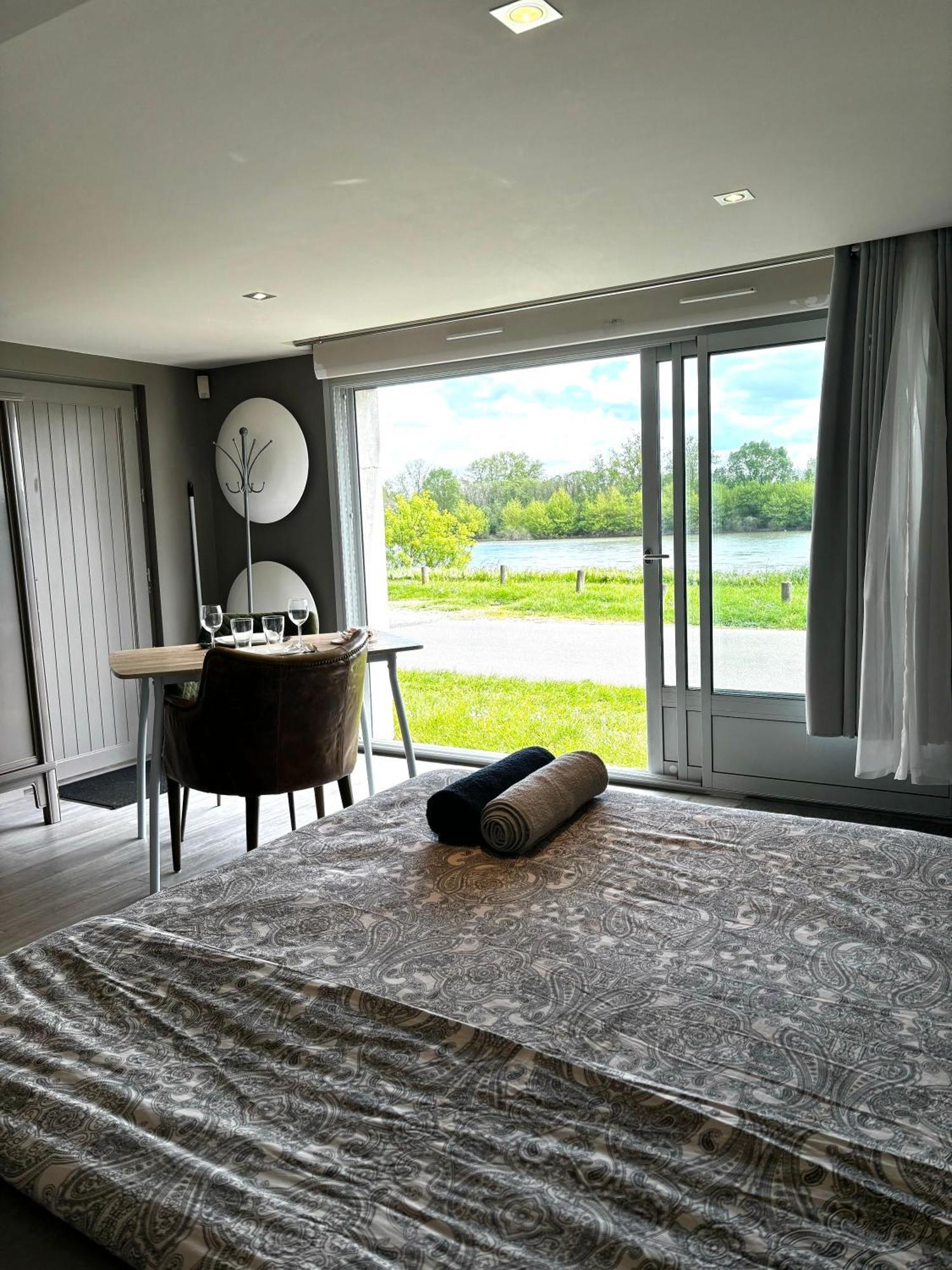 Studio Vue Sur Loire Beaugency Exterior foto